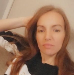 Meet your Posher, Dana